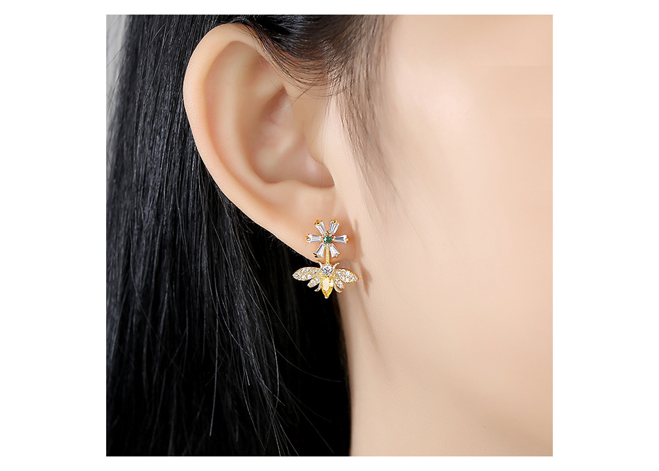 Fashion Flower Bee Earring Fashion Korean Creative Bee Pendant Earrings Sweet Banquet Earrings display picture 3