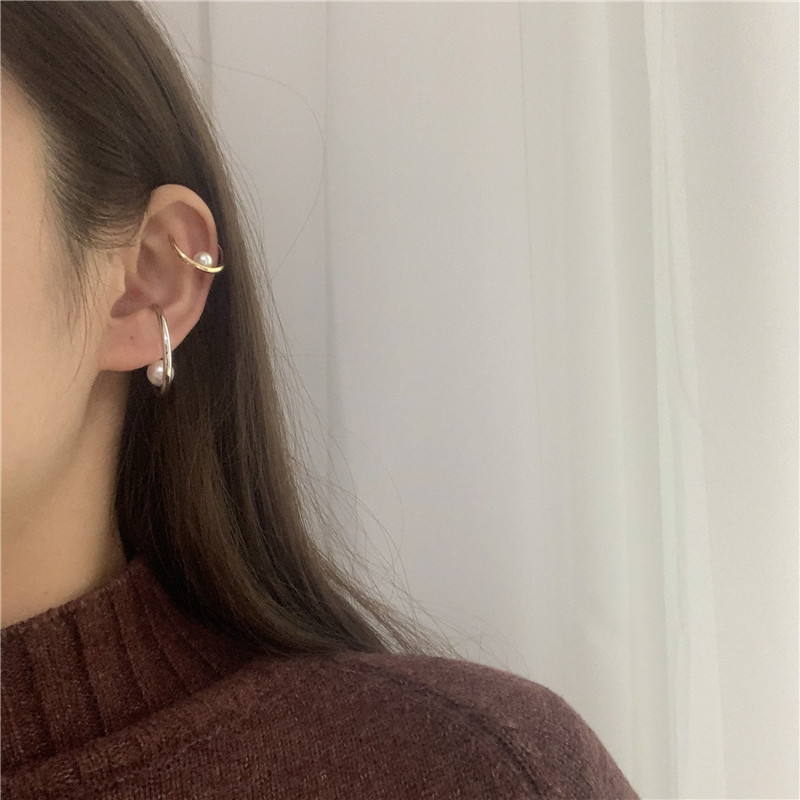 Retro Circle Ear Clip Auricle Fake Earrings Single Pearl Ear Bone Clip Without Piercing Women display picture 19