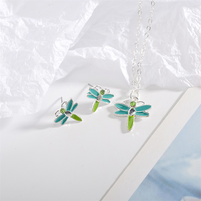 New Style Necklace Two-piece Jewelry Creative Dragonfly Necklace Earring Female Simple Wild Insect Pendant Necklace display picture 2