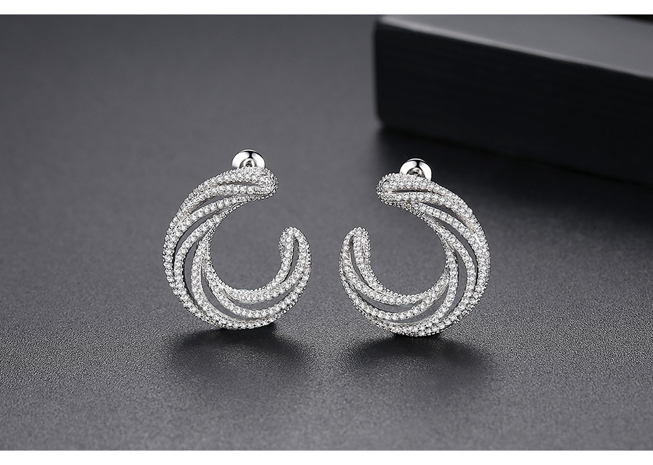 Creative Pavé C-shaped Stud Earrings New display picture 4