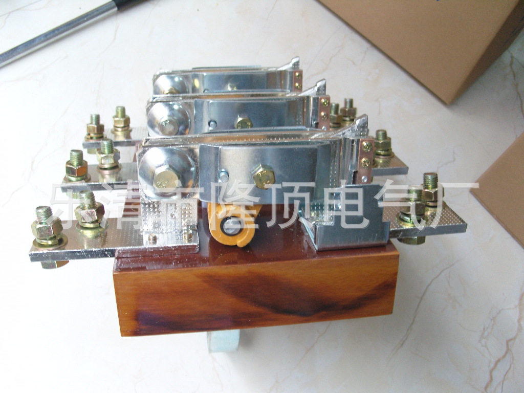 隆顶电气 1140v刀开关1.14KV旋转式刀开关HD13BX-1140V