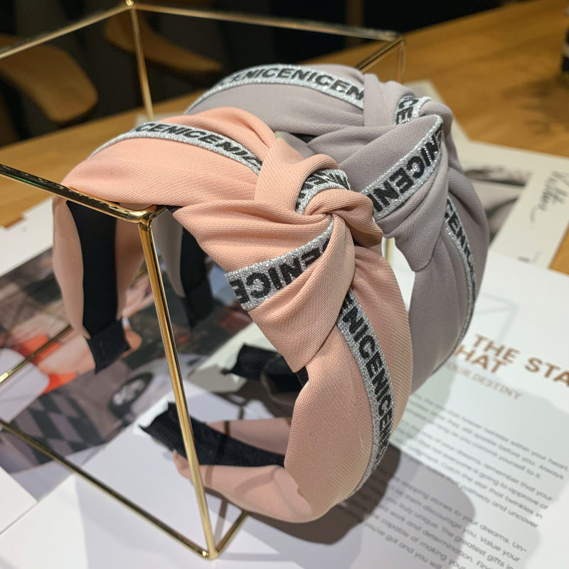 Neues koreanisches breites Rand-Knoten-Clip-Stirnband mit einfarbigem Buchstaben, süßer und niedlicher Haarschmuck für Erwachsene_voghion.com