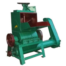 ���ϵVȪˮƿ����C  ��܇���U�����Ϸ���C  �����z������C