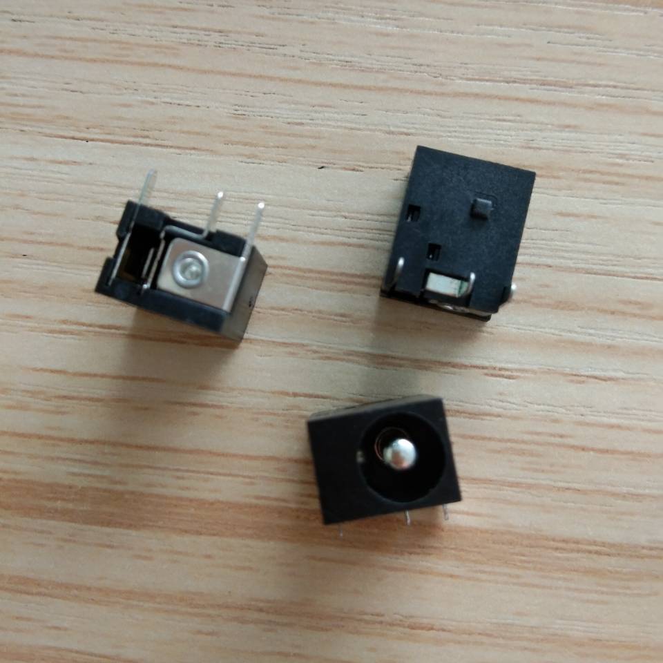 供应DC插座 DC-044插件式插座  3P电源插座