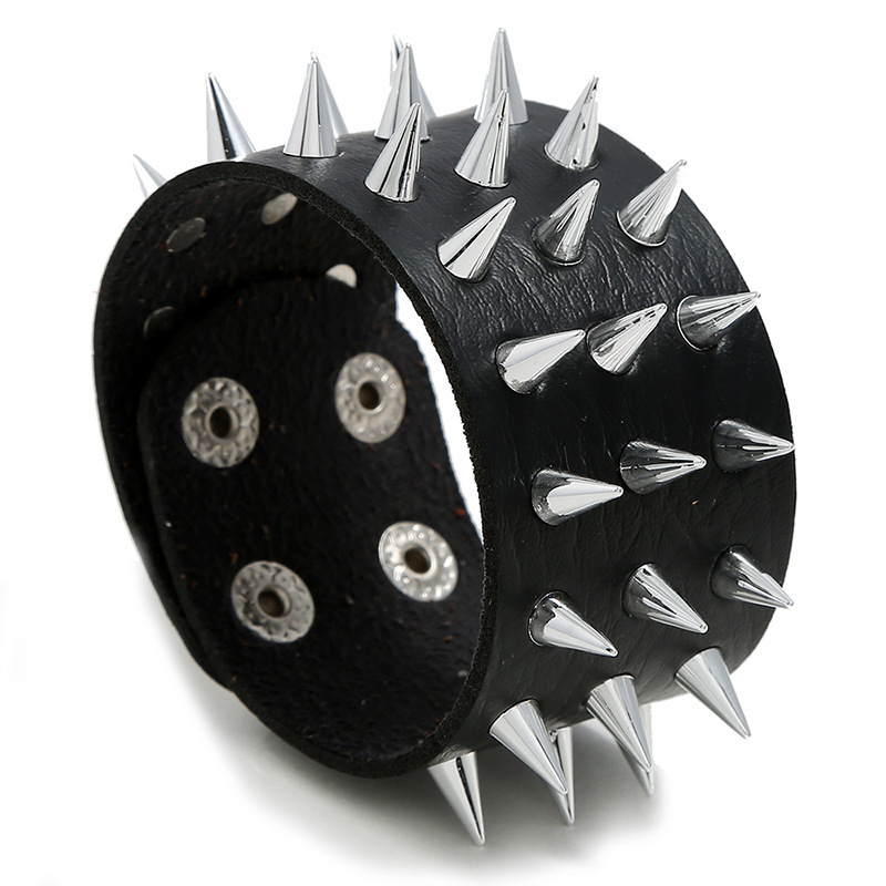 Factory direct exaggerated men's leather bracelet European and American punk non-mainstream three-row pointed cone rivet bracelet jewelry