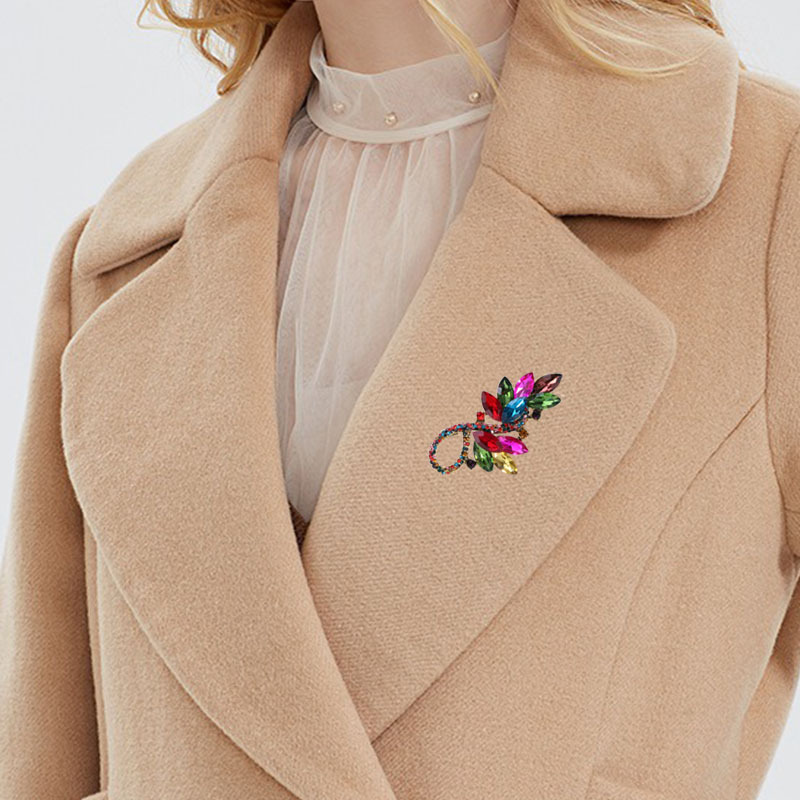10g Weight Rhinestones Inlay Material Brooches Classification Anniversary, Business Occasion Alloy Material Flower Pattern Women's Gender Inlay Design Artistic Style Artistic Pin Flower Alloy Inlay Rhinestones Women's Brooches 无