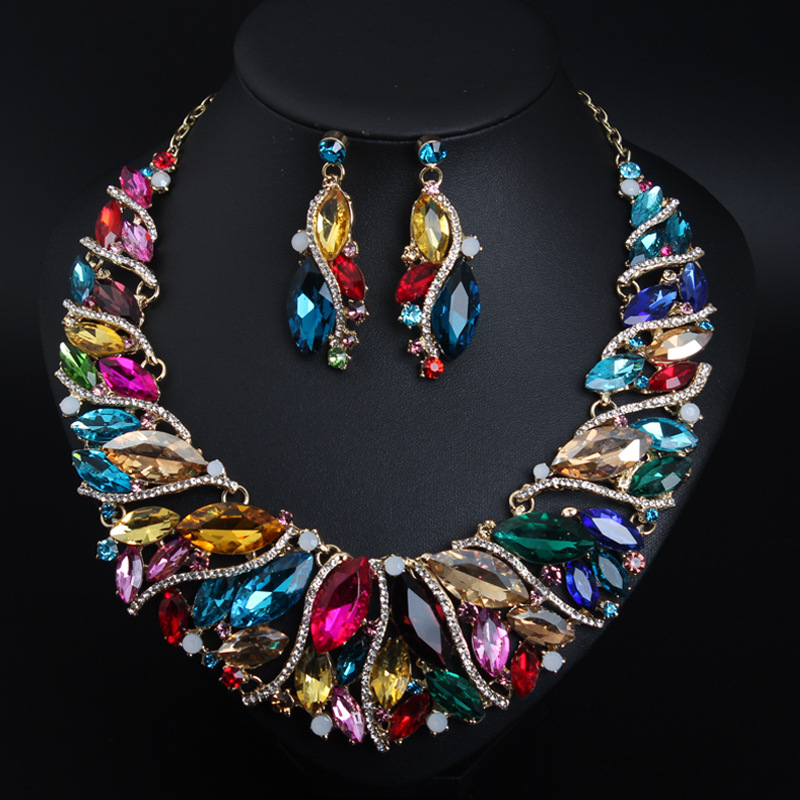 Lady Geometric Artificial Gemstones Alloy Wholesale Necklace display picture 1