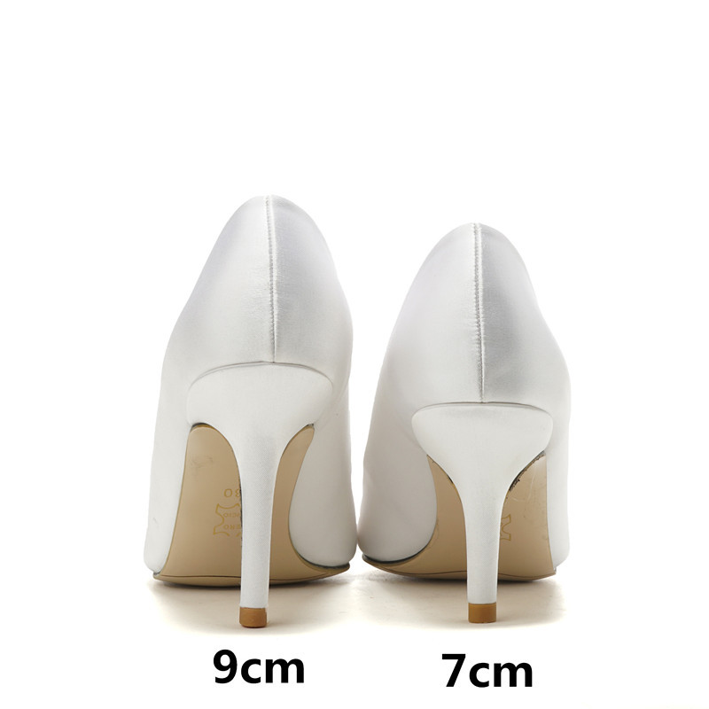 White Wedding Heels With Bow Detail For Bridesmaids And Brides_voghion.com