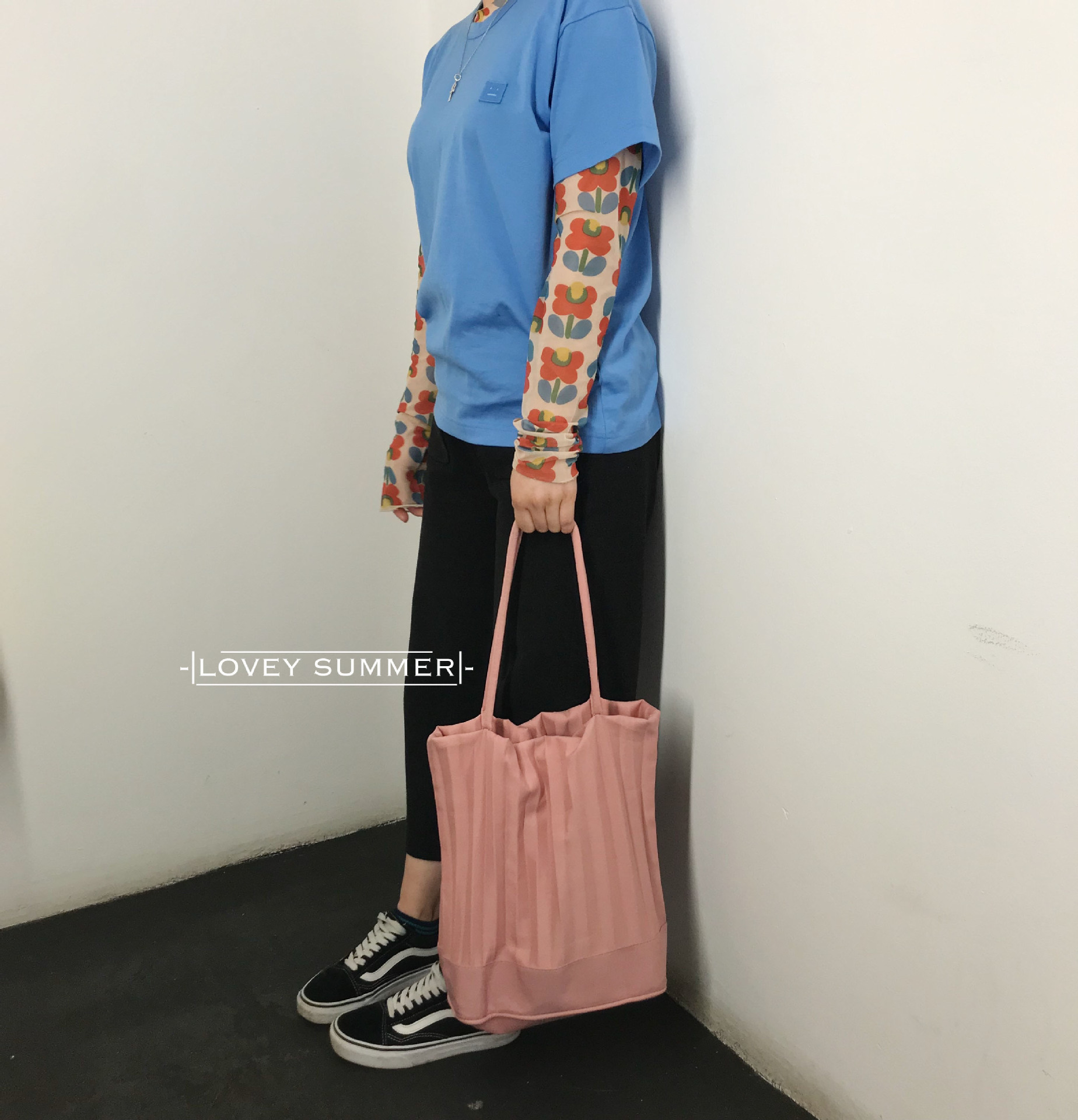 9D779493-38C2-4AEA-A0B1-D13E95