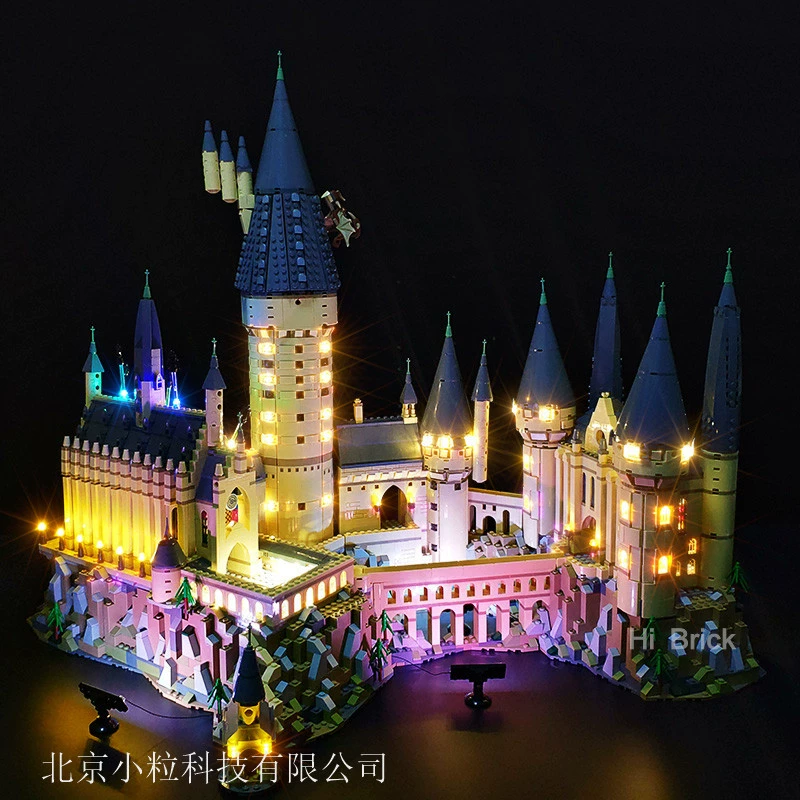 Осветительная линейка Hibrick из серии Гарри Поттера: замок Хогвартс и Ronglegao 71043LED