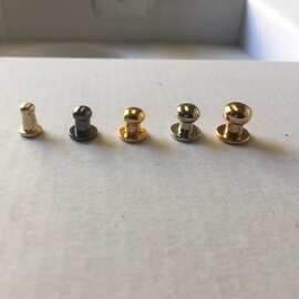 厂家直销 服装辅料 箱包皮具五金 各种高档合金和尚头奶嘴钉批发l