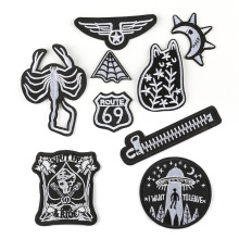 电脑绣花章刺绣布贴黑白字母补丁贴高端服装辅料布徽章绣花章仔