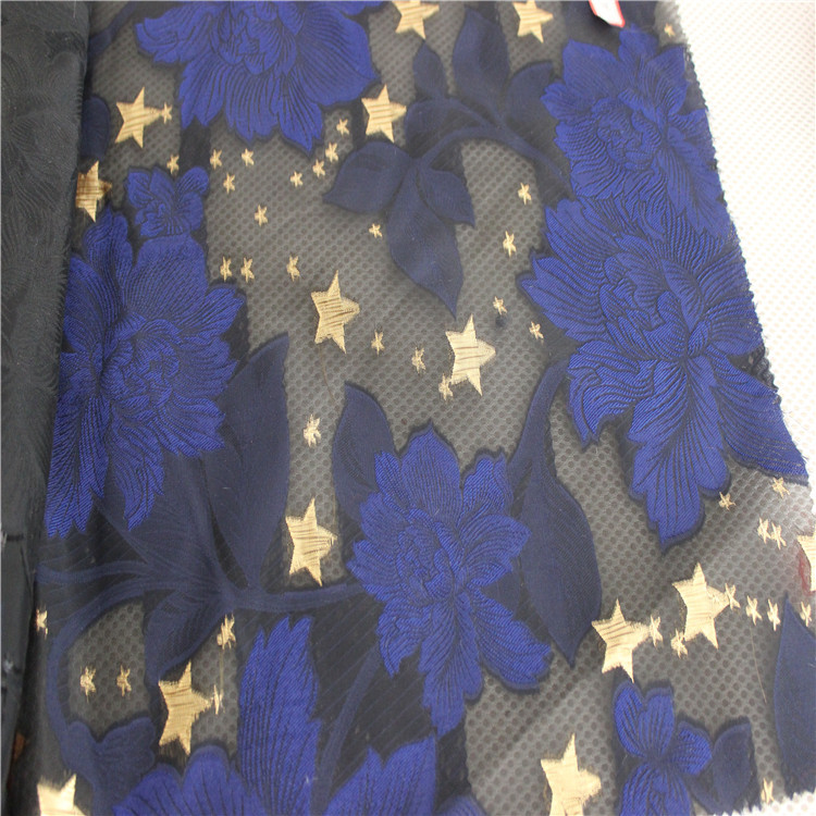 红著花图案色织提花梭织提花面料适用于服装装饰