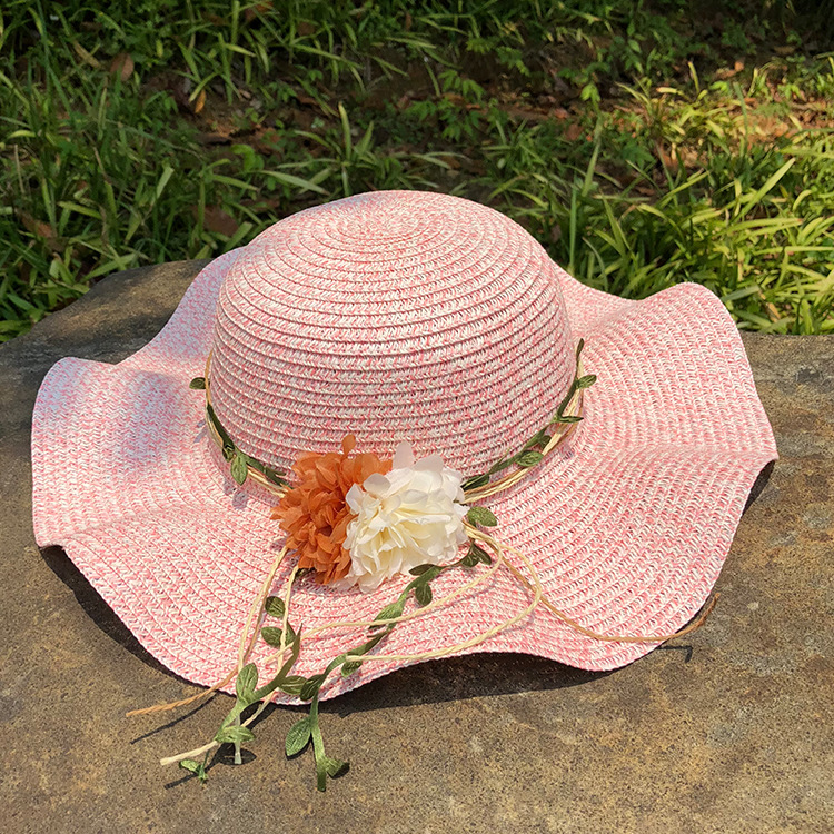 Fashion Flower Big Eaves Sunscreen Straw Hat display picture 5