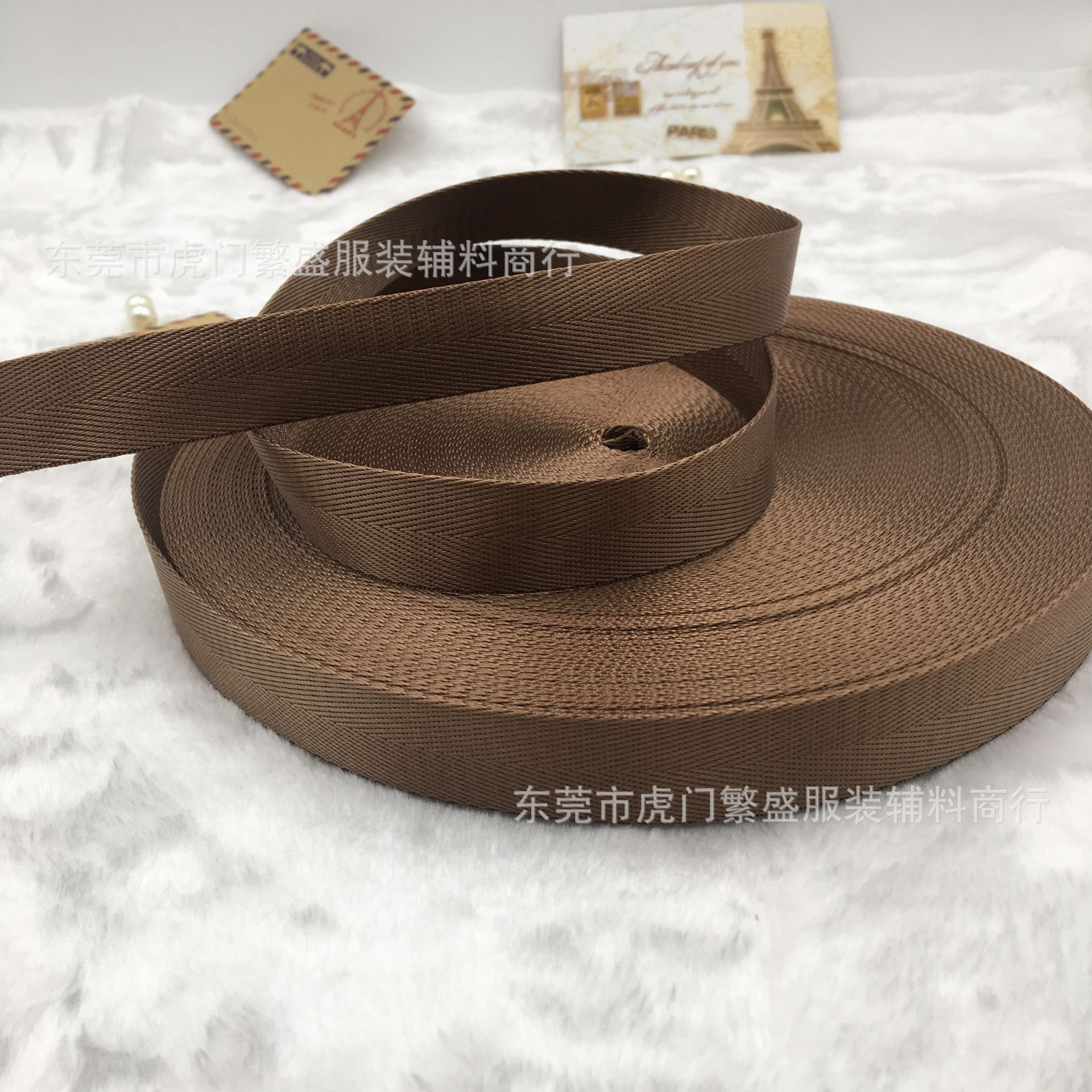 Light Brown * 2cm herringbone thickness 1.1mm