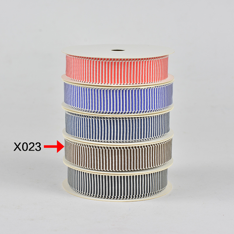 Tres colores a rayas poliéster sombrero cinturón ropa bolsa accesorios envoltura cinturón caja de regalo embalaje dentado cinta hilado teñido sombrero cinturón