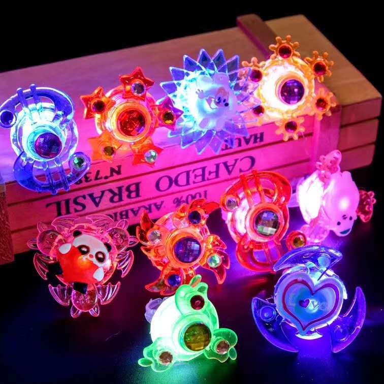 new pattern originality personality luminescence rotate top Ring Flash Multicolored finger top wholesale Stall Explosive money