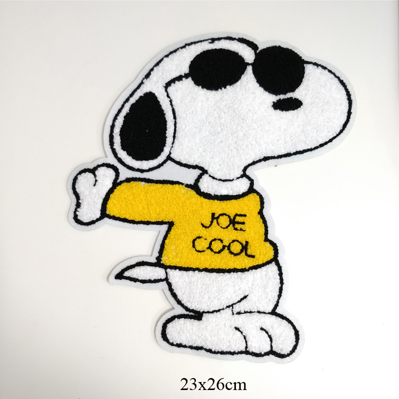 スヌーピー布ステッカー刺繍パッチバッジ子供服アクセサリー穴付きステッカー日本tシャツバッグ装飾diy