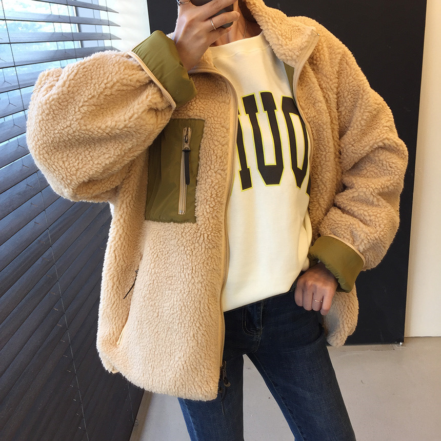 Women's Lamb Wool Coat With Pocket Detail And Stand Collar_voghion.com