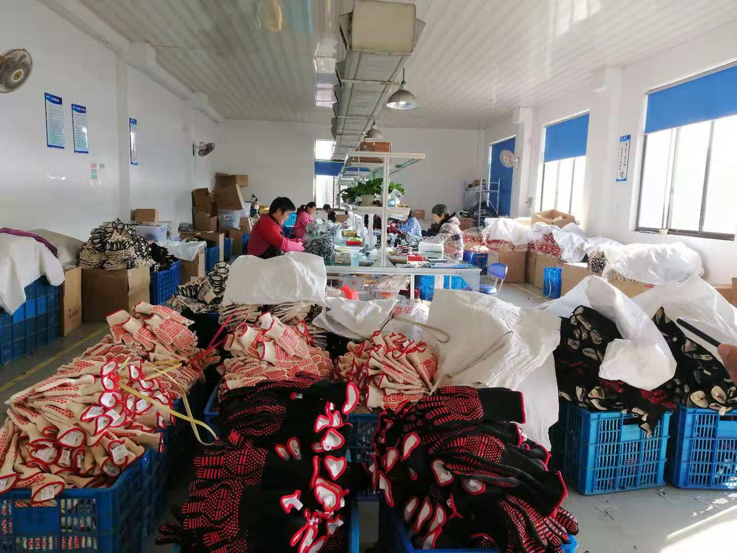 9855596044_1103130172