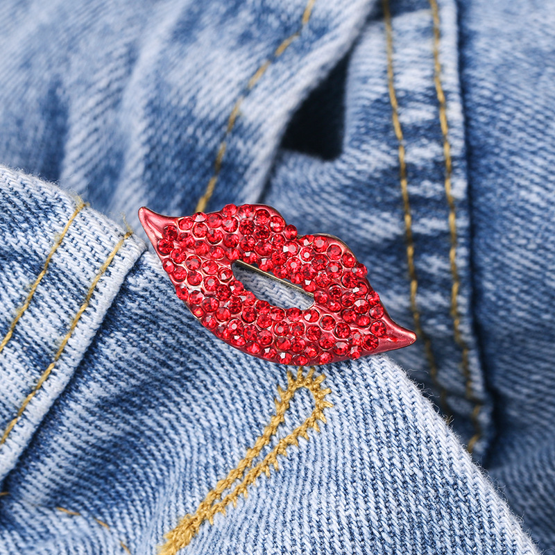 Rhinestone Lip Brooch
