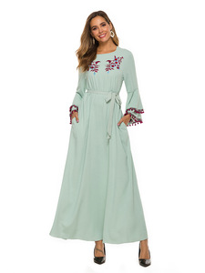 The manufacturer directly provides edodo's new Muslim women's round neck ribbon lovely wool ball embroidered dress 7566