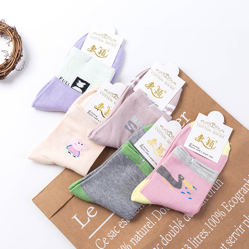 Autumn and winter new pattern lady Cotton socks colour cotton material In cylinder Socks comfortable ventilation Casual socks lady Manufactor wholesale