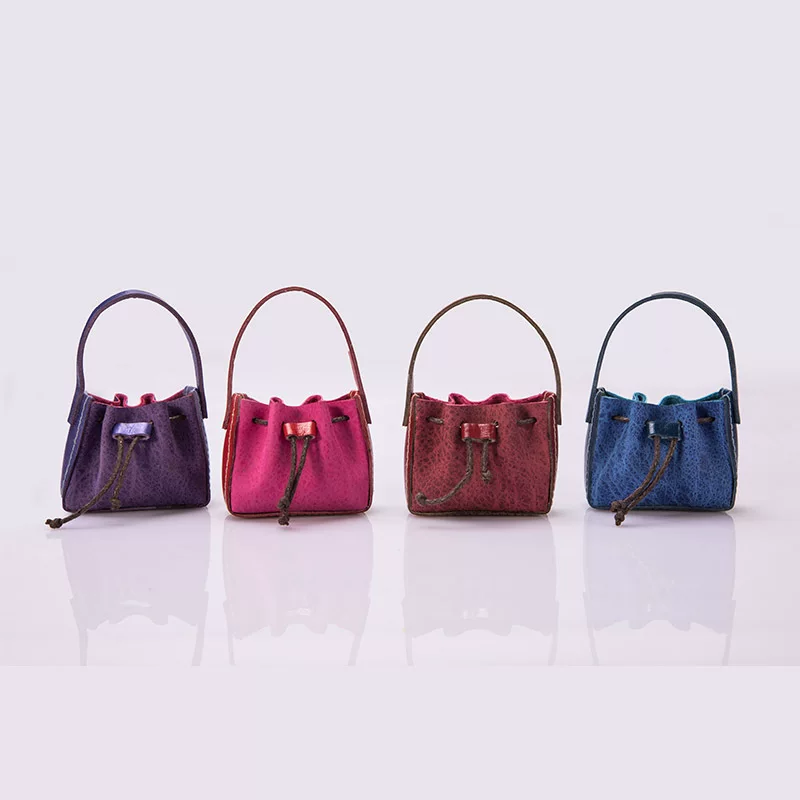 Doll house, mini model, one-shoulder bag, scale 1:12