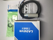 全新热卖CGY18E-D10NA CGY18E-D10PA CGY18E-D30PA光电开关可直拍