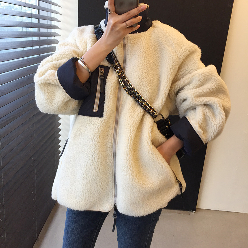 Women's Lamb Wool Coat With Pocket Detail And Stand Collar_voghion.com