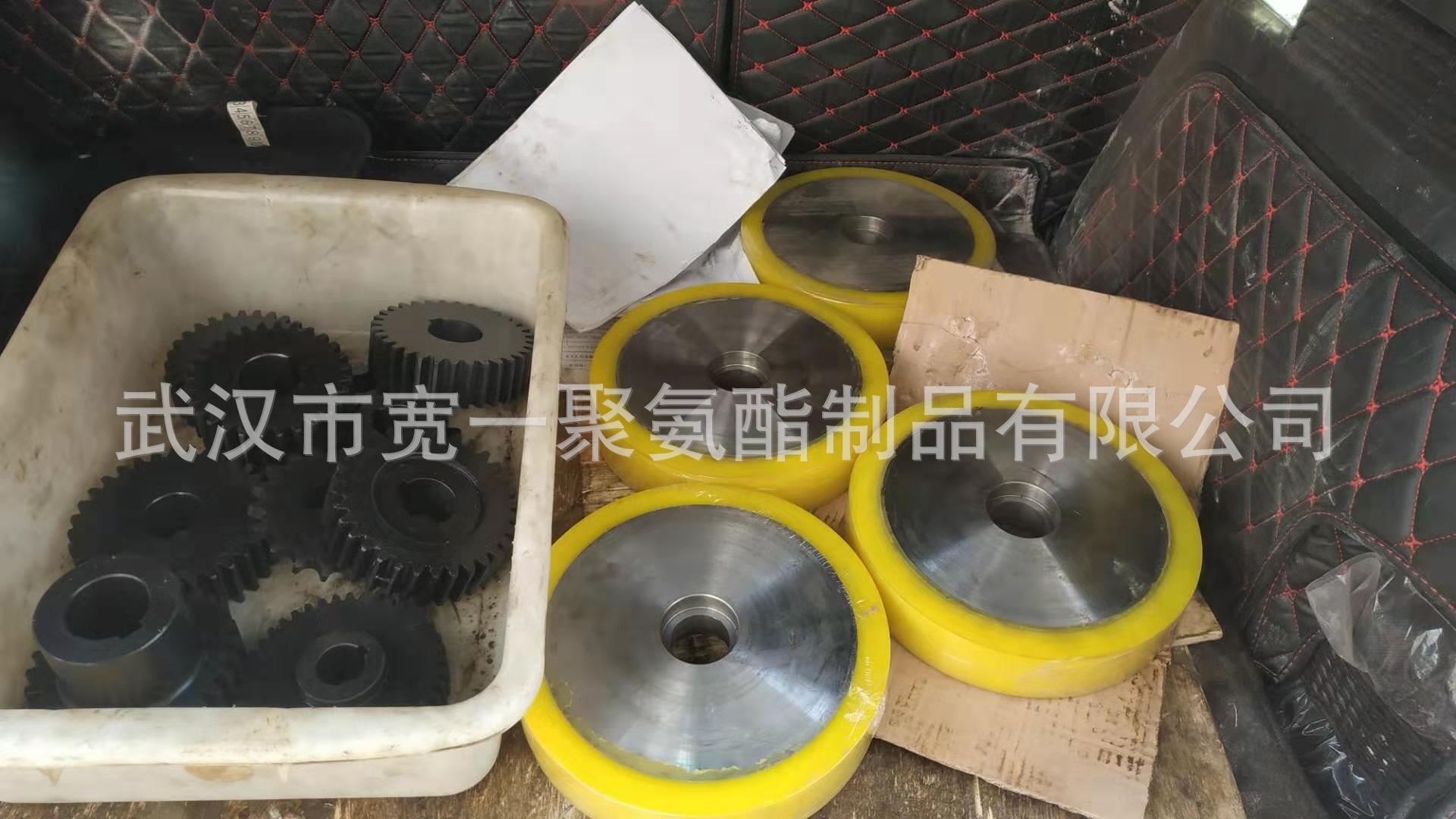 供应甘肃胶轮包胶，滚轮包胶，聚氨酯包胶加工