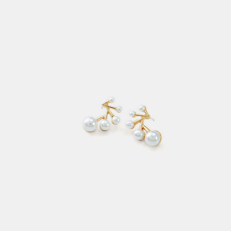 Pearl Earrings Simple Creative Earrings Stud Earrings S925 Silver display picture 3