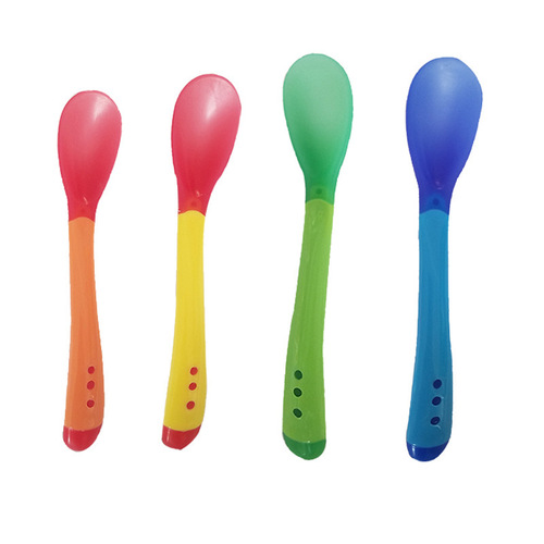 Factory direct sales baby temperature-sensing spoon, children's soft-headed spoon, feeding medicine spoon, temperature-sensing spoon, color-changing spoon and fork wholesale