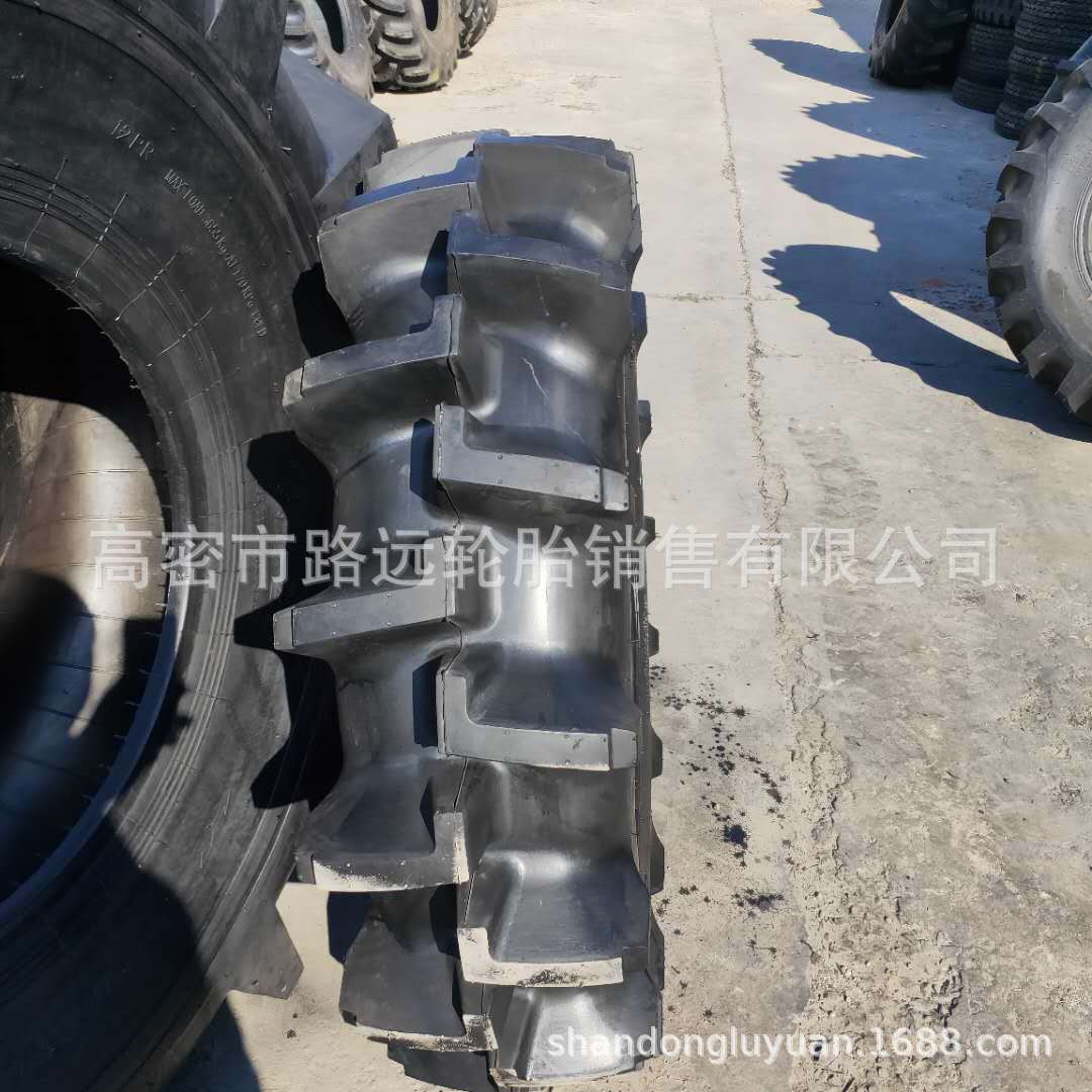8.3-24 9.5-24 11.2-24R-2水田花纹农用机械轮胎13.6-38