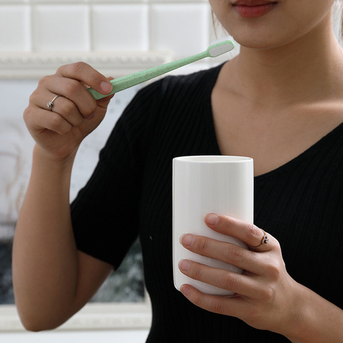 Hotel Guest Room Ceramic Mouthwash Cup Simple Home Use Bathroom Couple's Style Toothbrush and Toothpaste Cup Milk and Yogurt Breakfast Cup
