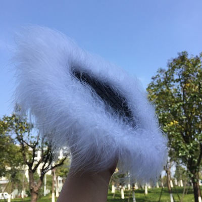 汽车羽毛防滑垫毛毛羽毛汽车摆件车载香水摆件防滑垫汽车用品配件|ru