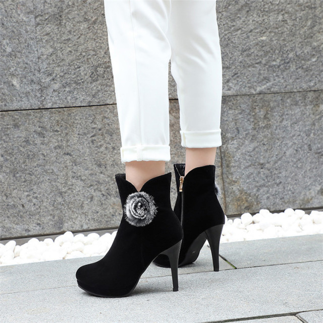 Casual sexy short boots in autumn and winter fashion elegant zipper thin heel high heel women’s short boot