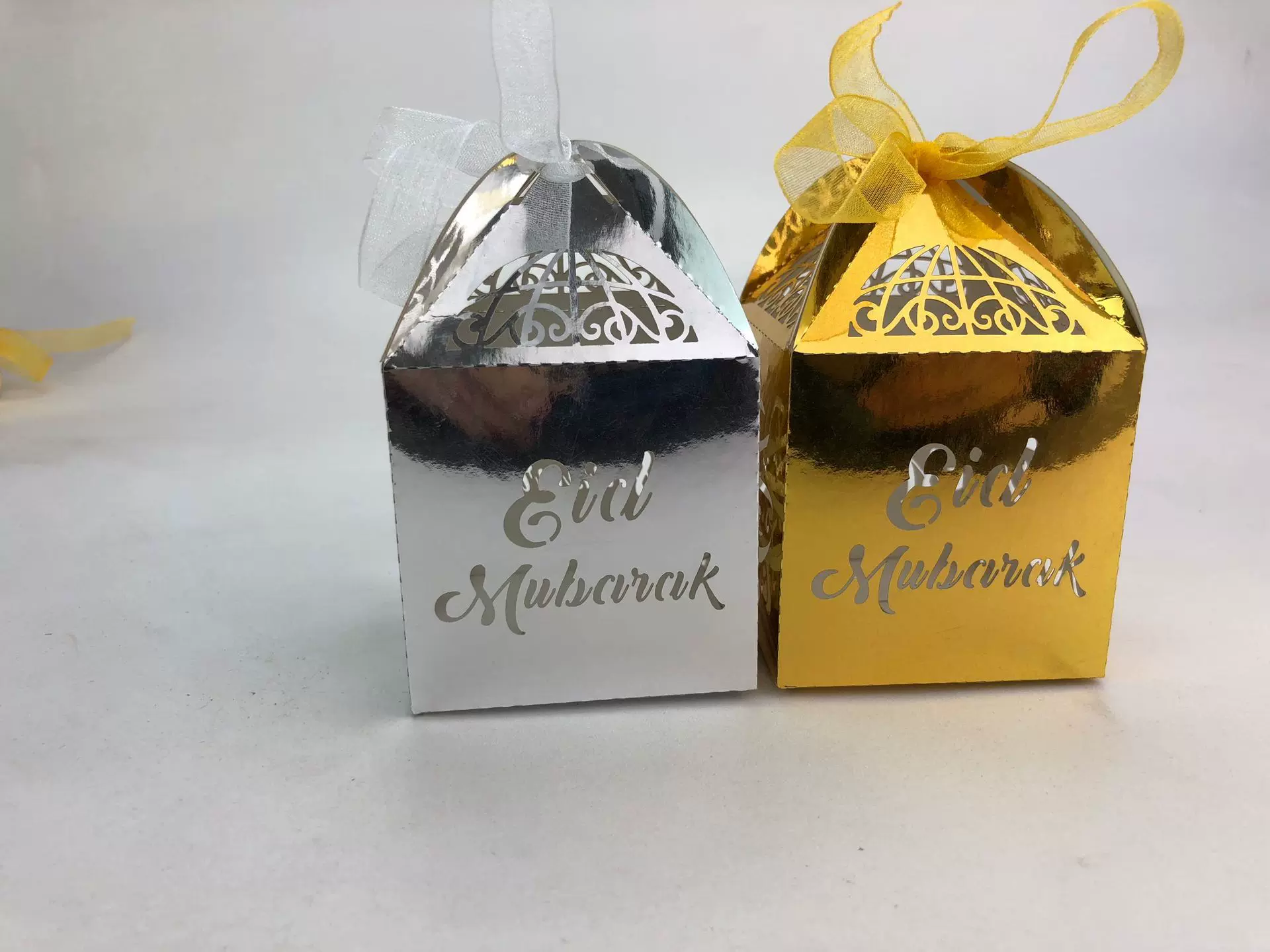 现货 镂空喜糖盒 金银色 巧克力盒零食水果包装送礼节日盒子