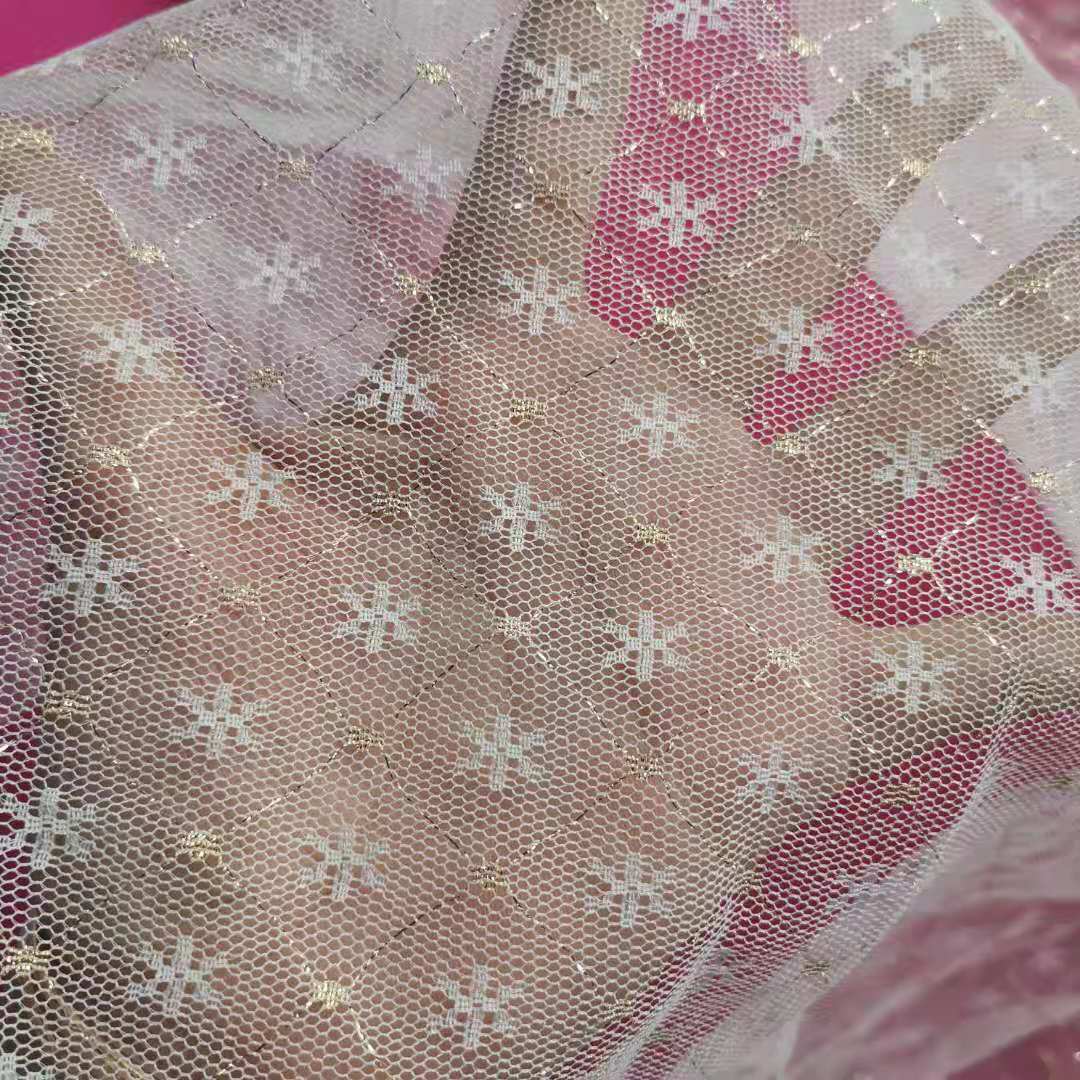 热销款无弹锦纶菱形金线米字花提花网布 打底衫 装饰布面料 现货