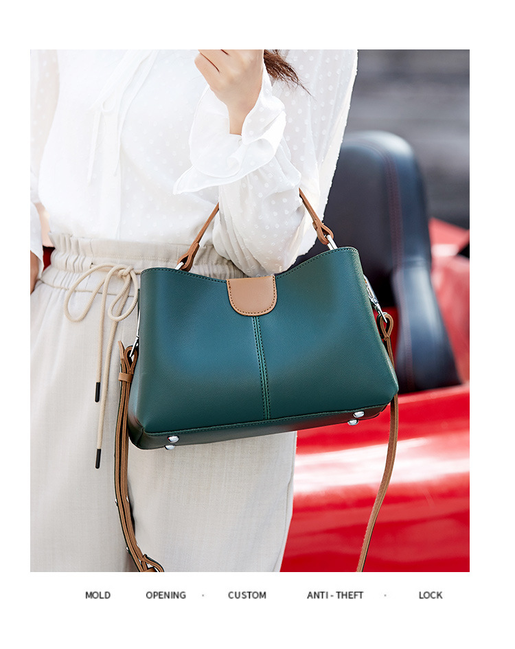 Korean Fashion Simple Retro Messenger Handbag display picture 23