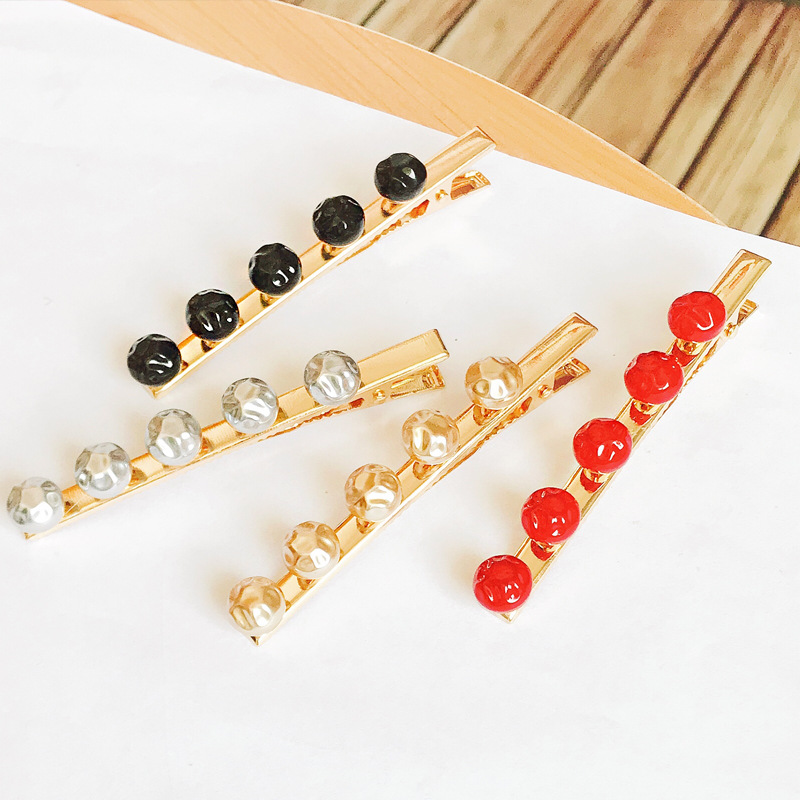 Korea New Simple Fashion Pea Imitation Pearl Hair Clip Side Clip Duckbill Clip Bangs Clip Wholesale Nihaojewelry display picture 5