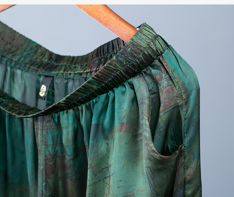 Costume femme en De la soie - Ref 3334817 Image 33