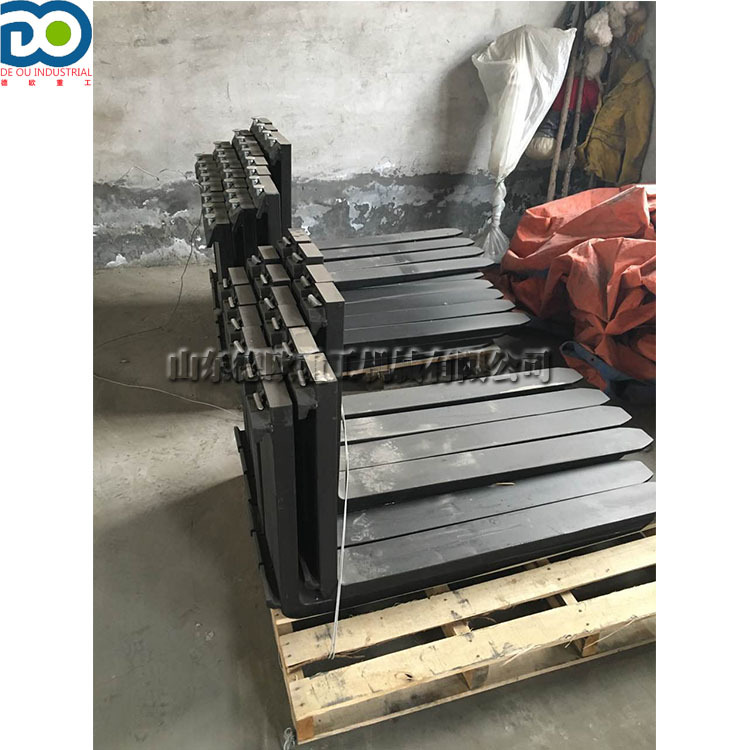 德欧定/制各种规格电动仓储脚套铁鞋 5吨8吨货叉叉套标准非标准