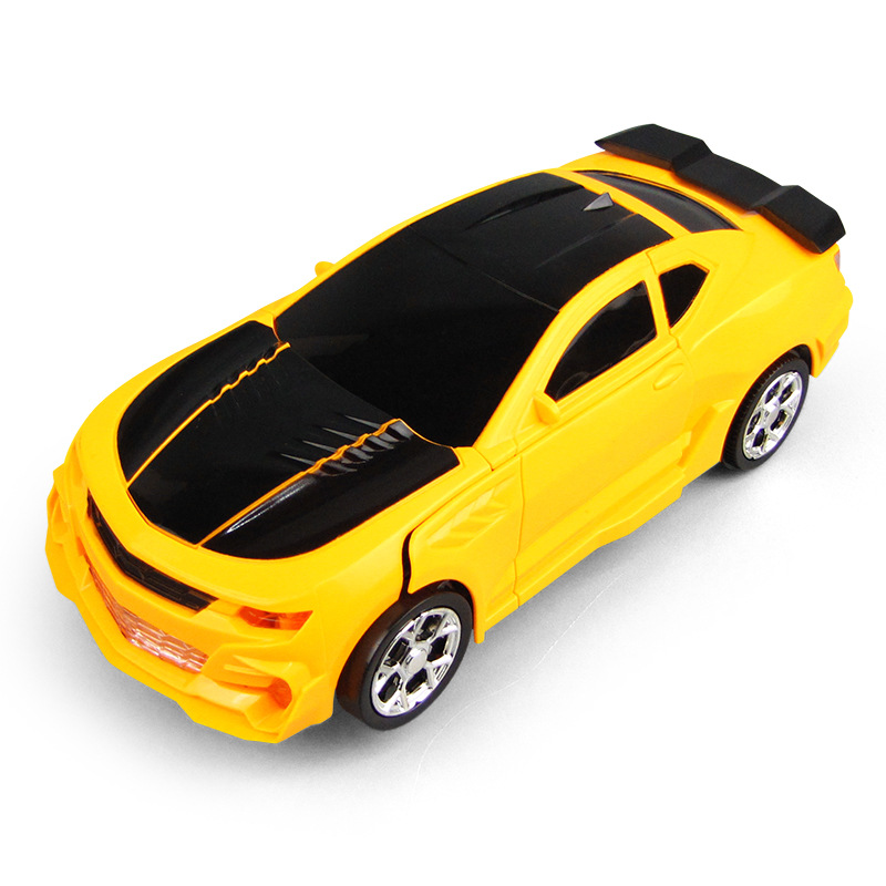 Nuevo eléctrico universal Hornet deformación robot modelo luz música deformación automática para caminar juguetes de Venta caliente