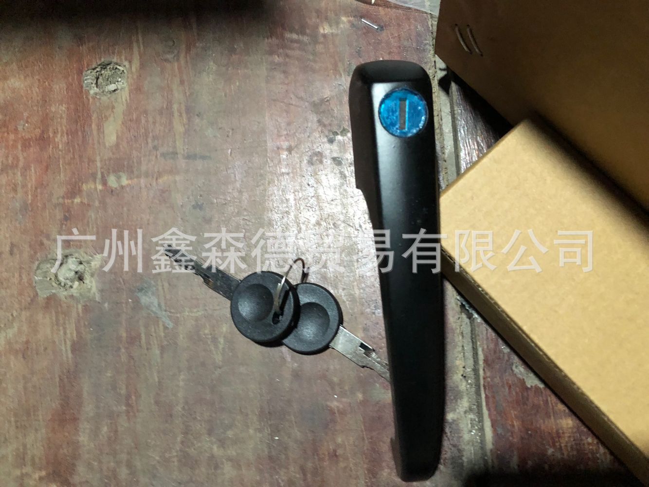 Manija de puerta interior de la manija de puerta de la cola de la venta directa 113898205M 113837205M 111837205J Consulta