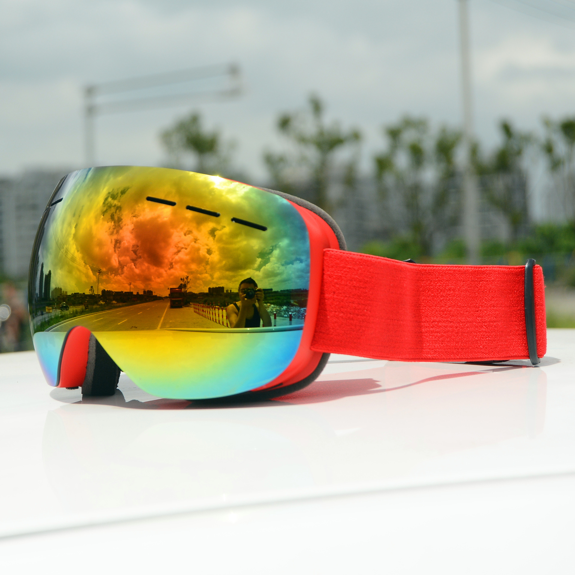 Fashion Gradient Color Double Layer Anti-fog Mountain Style Frameless Sports Sunglasses display picture 3
