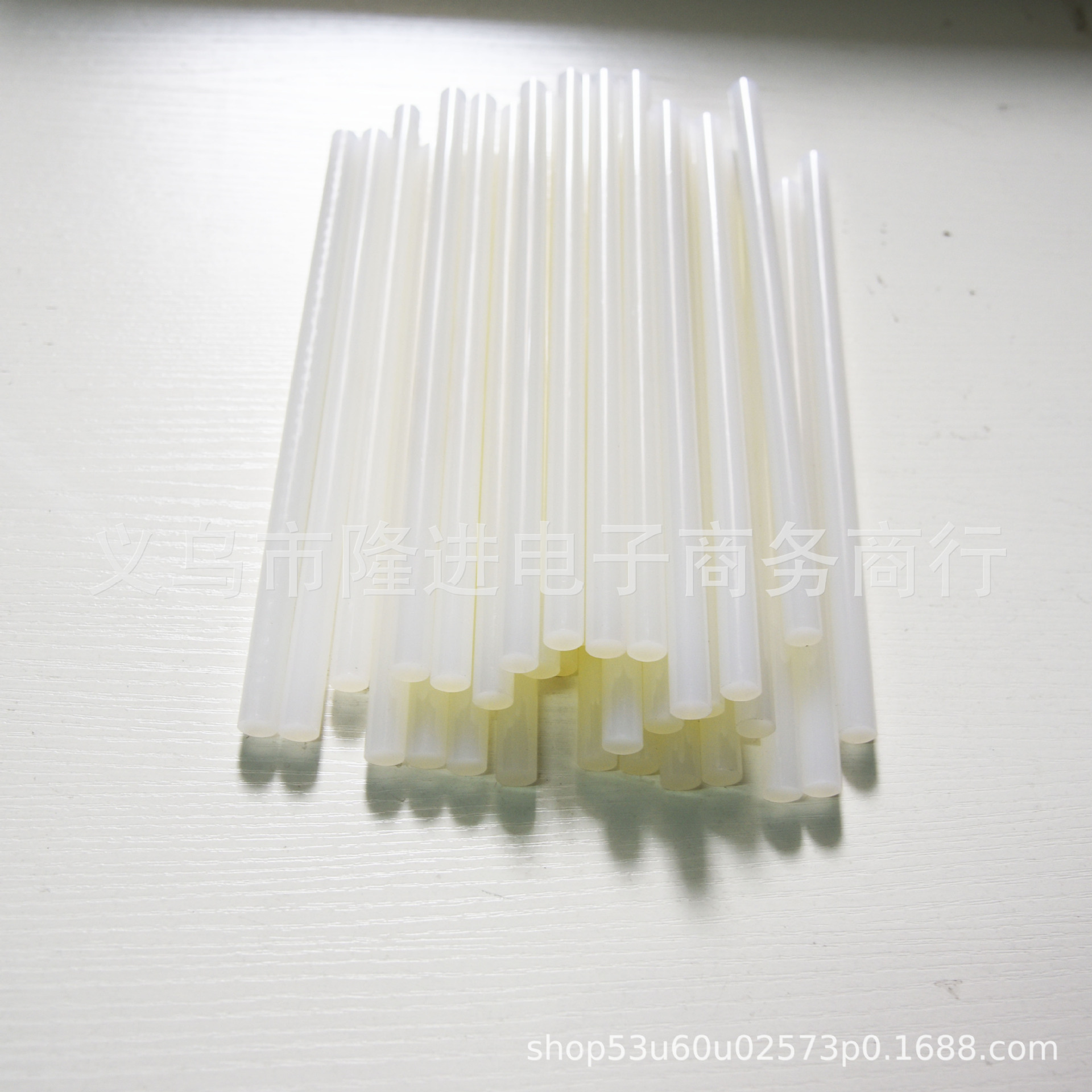 11mmA类透明热熔胶棒 环保热溶胶条批发 强力高粘度热熔胶棒