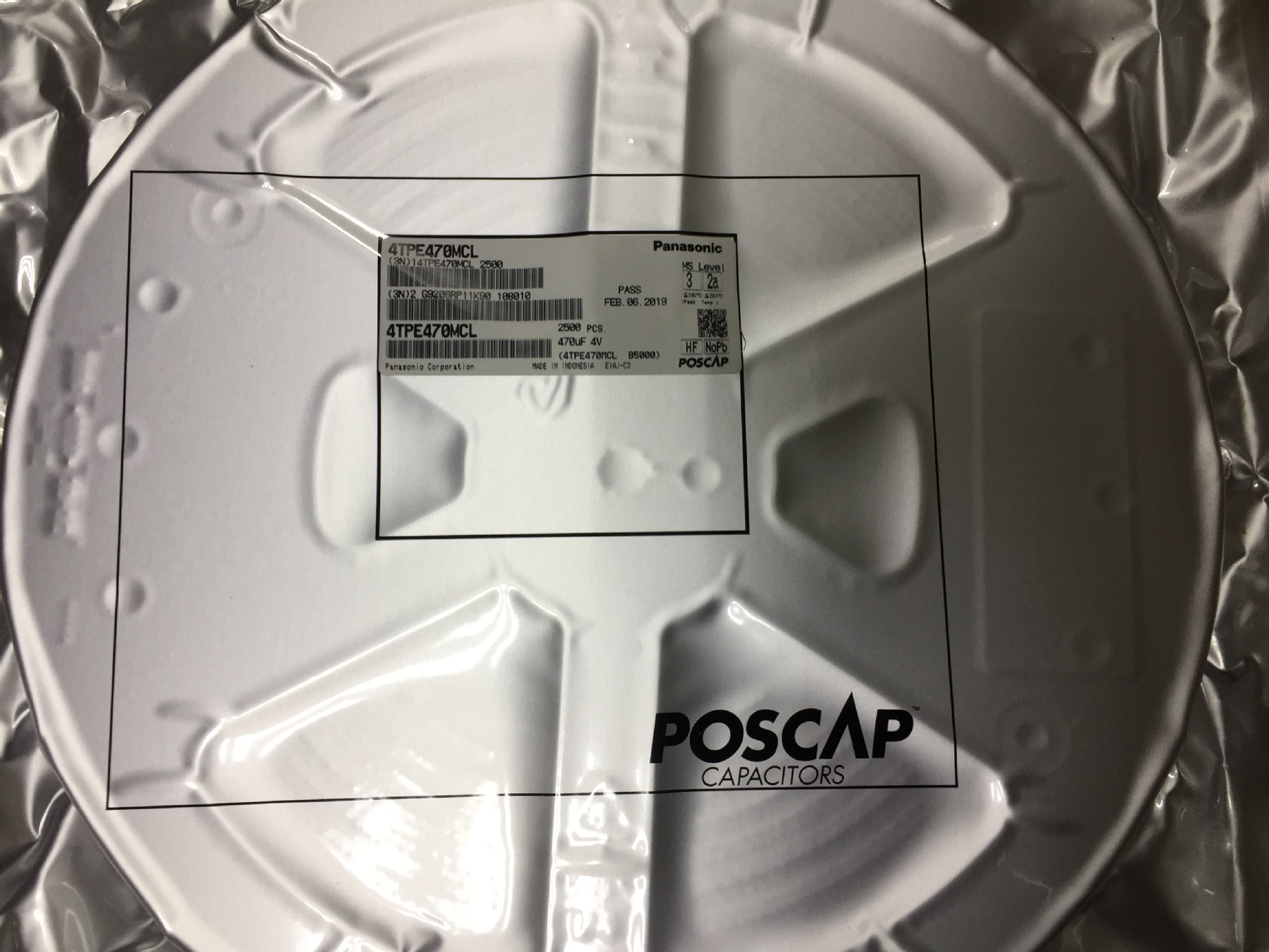 现货供应Panasonic固态钽电容4TPE470MCL