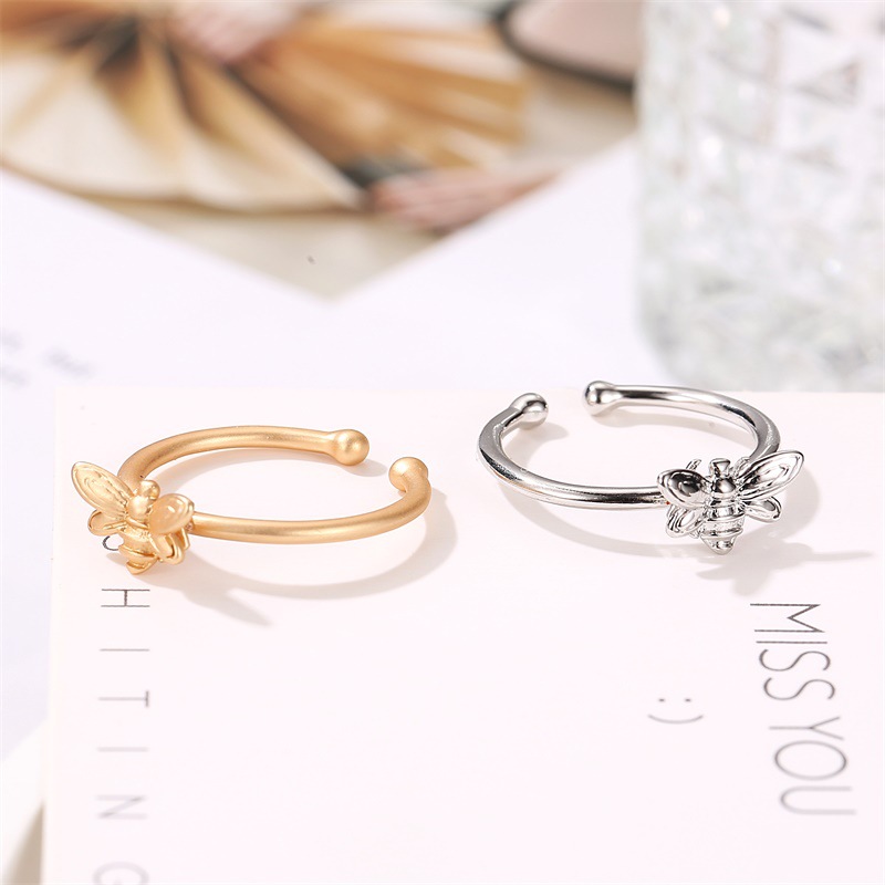 Models Ring Creative Small Bee Simple Ring Personality Sub-gold Opening Animal Ring Wholesale display picture 4