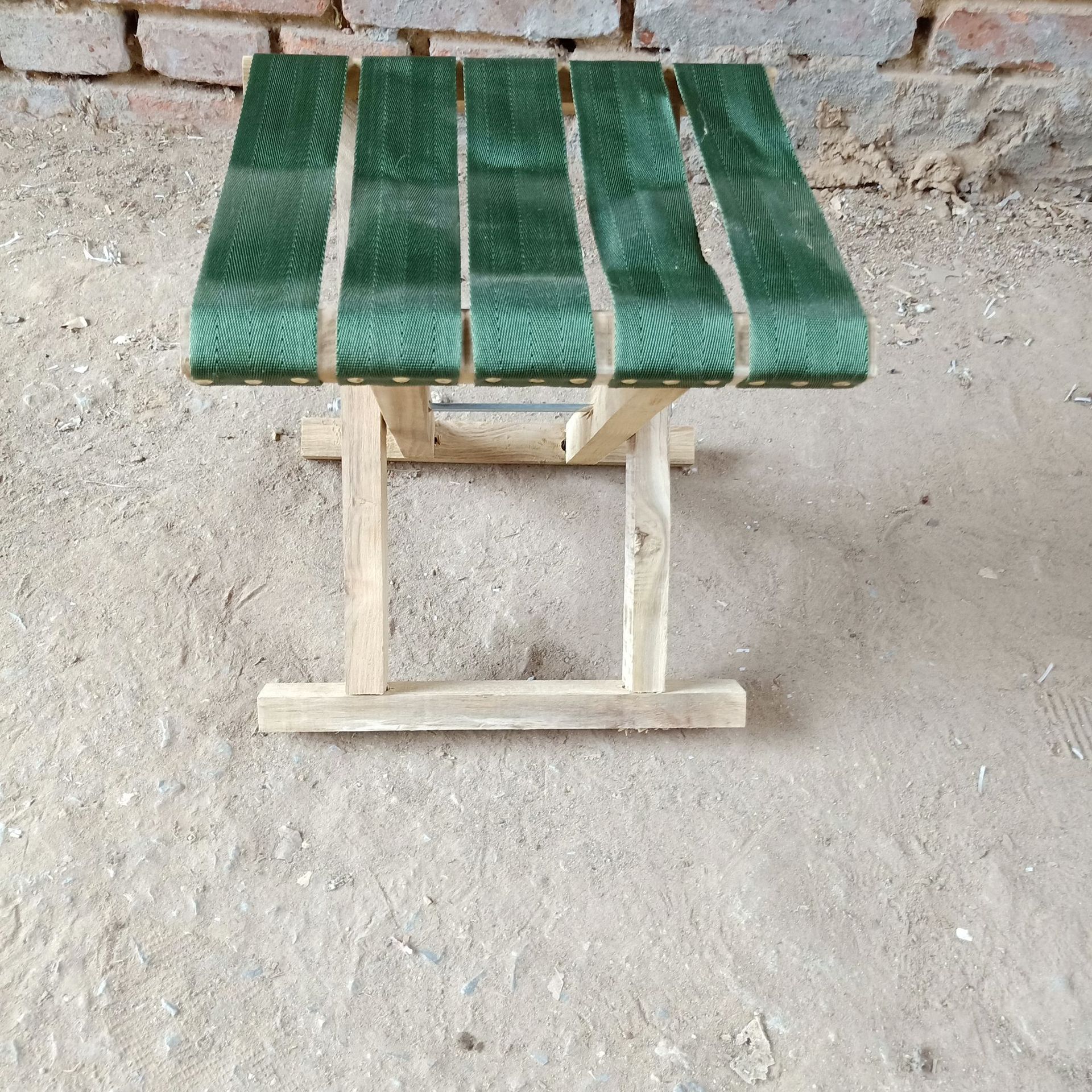 军工马扎 厂家直销 折叠凳 马扎批发 学校马扎 木制马扎